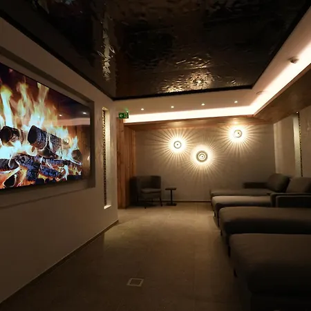 Garni Astoria 4*